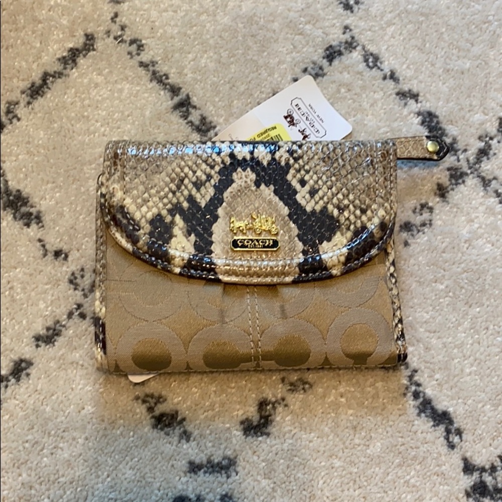Coach Madison Op Art Medium Wallet